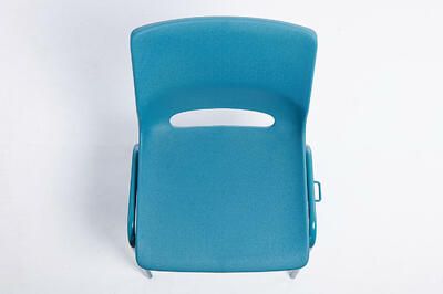 Design Stapelstühle mit Kunststoffsitzschale